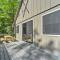 Sleek Cabin with Deck, 8 Miles to Mount Snow and Hikes - 威尔明顿
