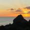 Seaview, Sun and Surf - Piha Holiday Home