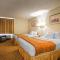University Inn & Suites - ستيفنز بوينت