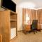 Econo Lodge Inn & Suites - Stevens Point