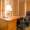 Econo Lodge Inn & Suites - Stevens Point