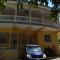 Unity Villa Near Montego Bay and Beaches free WiFi 2bedrooms - Montego Bay