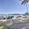 Lake Getaway Walk Across Street to Private Beach! - غيلفورد