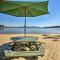 Lake Getaway Walk Across Street to Private Beach! - غيلفورد