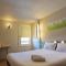Ibis Budget Avignon Nord photo 17