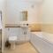 Host & Stay - Hillbrook House Apartment