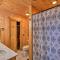 Creekside Cabin with Hot Tub, Mtn Views and More! - 米纳勒尔布拉夫
