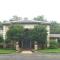 Live Oaks Bed and Breakfast - Uvalde