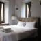 Tsarbou Guesthouse