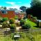 Waterloo Farm Shepherds Hut Glamping and Sun Lounge - Perth