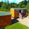 Waterloo Farm Shepherds Hut Glamping with Sun Lounge