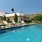 Agarathos Traditional Rooms with Pool - 基萨莫斯