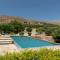 Agarathos Traditional Rooms - Pool - Kaliviani -On the road to Balos