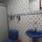 Hostal y Camping Los Girasoles - 萨兰托