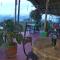 Hostal y Camping Los Girasoles