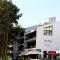 Hotel Pela
