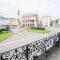 Miskevycha Square 5a Apartment- view of the center of Lviv with a balcony - Lwiw