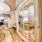 Петрос Family Hotel