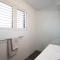 Intrepid 1 3 Intrepid Close Amazing views of Shoal Bay only 100m from the Beach - Shoal Bay