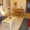 103 ELEGANT 2 bed apartment with free Wifi, AC, pool & gym! - Larnaca