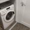 Rybalsky Studio Apartment Podil - Dnipro View