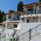 Villa Teozenia