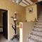 Tonaroz House