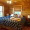 2 BR Cabin with Hot Tub, Deck, Fire Pl - بانير إلك