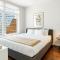 Kislak 601 1BR Penthouse with Stunning Rooftop Terrace