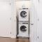 Kislak 601 1BR Penthouse with Stunning Rooftop Terrace