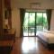Hugpua Hotel