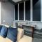 Party luxury 3BR sea view apartment in Arcadia