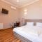 4 Rooms