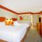 CLT Airport Inn & Suites