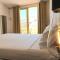LovelyStay - Yellow Submarine House