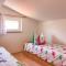 Charming villa Petroro with pool, 900m from the beach - Peroj