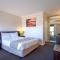 Sunshine Motor Inn