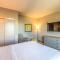 Hawthorn Extended Stay by Wyndham Loveland - Johnstown