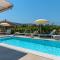 Marula holiday home - with heated pool