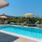 Marula holiday home - with heated pool - Marina