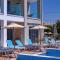 Alonaki Resort