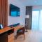 Patrix Hotel, Restaurant, Bar