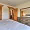 Retreat with Game Room and Deck, 1 Mi to Camelback - Tannersville