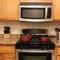 "Resort Style amenities walk to UCLA" w Pool & Parking B2 - Лос-Анджелес