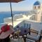 Top Oia