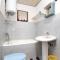 Apartments by the sea Milna, Vis - 2461