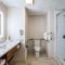 Quality Suites Lansing West