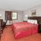 Days Inn & Suites by Wyndham Des Moines Airport