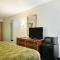 Econo Lodge Hays I-70