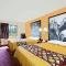 Super 8 by Wyndham Hillsville